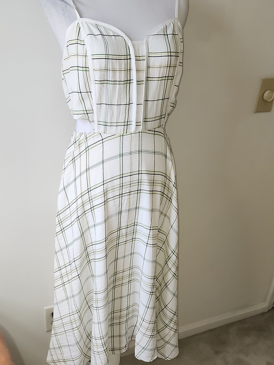 Anthropologie Dresses & Skirts - Anthropologie J.O.A. Plaid  Midi Dress Cutouts Size Large Fit & Flare